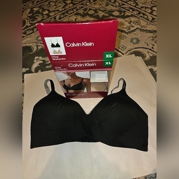 Calvin klein 2 pack Microfiber wirefree Bra XL. - Picture 2 of 4